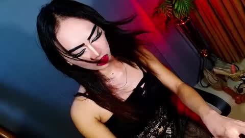 Snapshot of yasii19 chatting on 02.25.25 miss yasii online show from 02.25.25