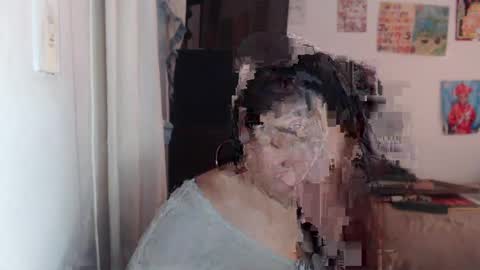 Snapshot of yasmin_love85 chatting on 09.16.25 yasmin_love85 online show from 09.16.25