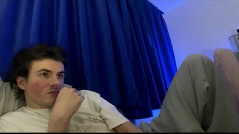 Snapshot of yayay333 chatting on 12.22.25 yayay333 online show from 12.22.25