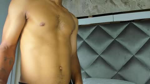 yayi derek  online show from 02.21.25