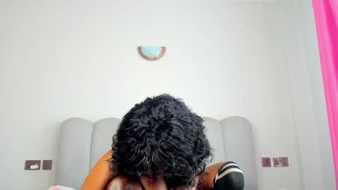 Snapshot of yazmin_rochae chatting on 05.22.26 yazmin_rochae online show from 05.22.26