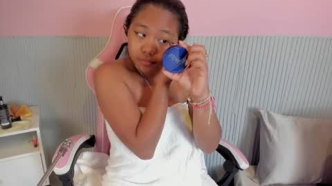 Snapshot of yeika_foxy chatting on 02.04.26 yeika_foxy online show from 02.04.26