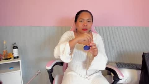 Snapshot of yeika_foxy chatting on 02.25.26 yeika_foxy online show from 02.25.26