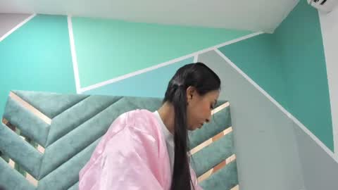 Yeily online show from 07.15.26