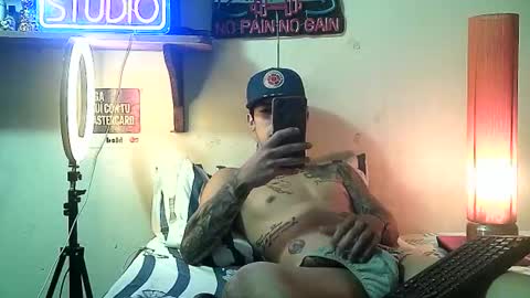 Snapshot of yeisoncastellanos1999 chatting on 05.05.26 yeisoncastellanos1999 online show from 05.05.26