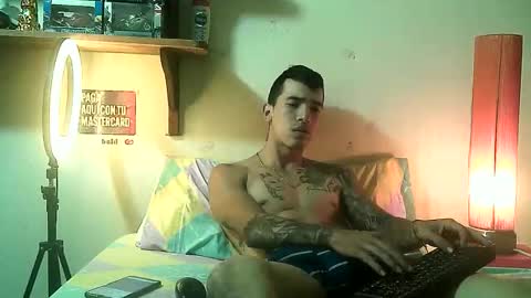 Snapshot of yeisoncastellanos1999 chatting on 05.22.26 yeisoncastellanos1999 online show from 05.22.26