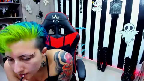 Snapshot of yelena_bondaje chatting on 12.10.24 Yelena online show from 12.10.24