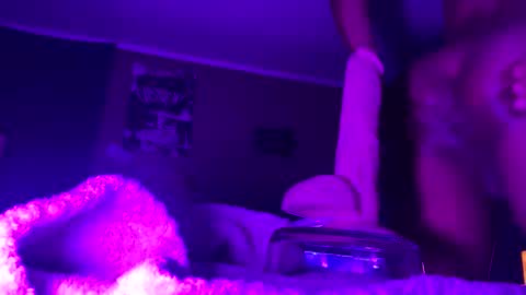 Snapshot of yelladaniella chatting on 03.15.26 Ella Ts online show from 03.15.26