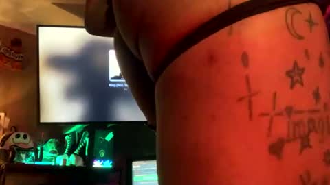 Snapshot of yelladaniella chatting on 07.19.26 Ella Ts online show from 07.19.26