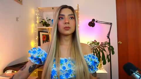 yeriawaddell  online show from 01.31.25