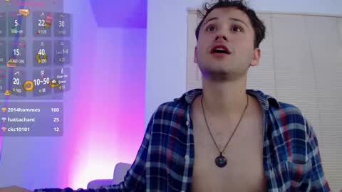 Snapshot of yerito_ chatting on 12.06.24 Yero online show from 12.06.24