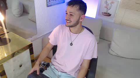 Snapshot of yerito_ chatting on 01.13.25 Yero online show from 01.13.25