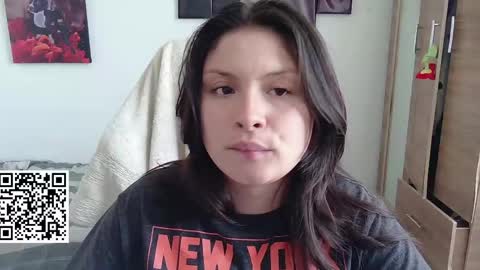 yessica_gomez01 online show from 04.22.26