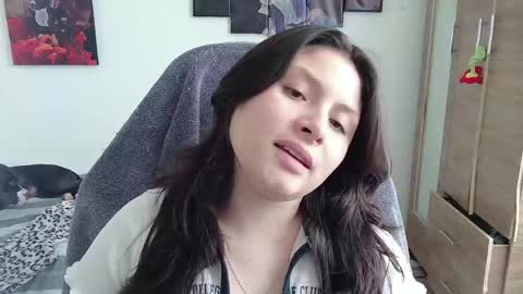 yessica_gomez01 online show from 04.23.26