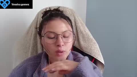 yessica_gomez01 online show from 06.26.26