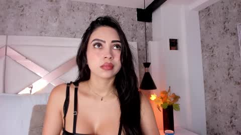 Snapshot of yessica_monteiro chatting on 09.16.25 Yessica online show from 09.16.25