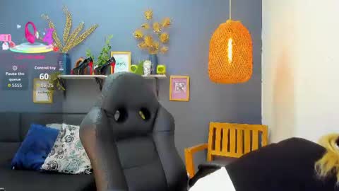 yessika_parker online show from 06.11.26