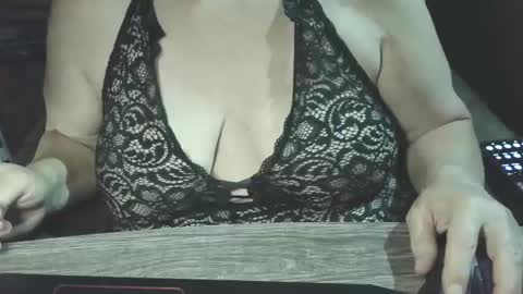 yessirprincesspet online show from 05.17.26