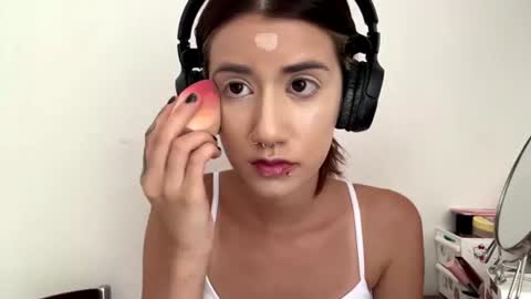 Snapshot of yettahagins chatting on 07.07.26 Julia 3 online show from 07.07.26