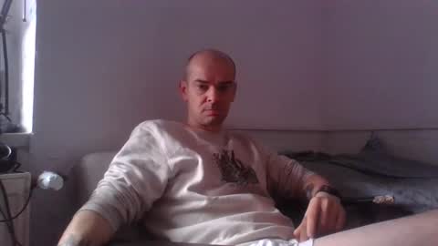 yewloo online show from 02.08.26