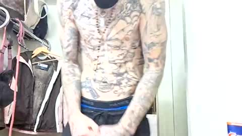 yfwb69xxx online show from 11.04.25