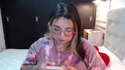 hii i am yini online show from 07.23.26