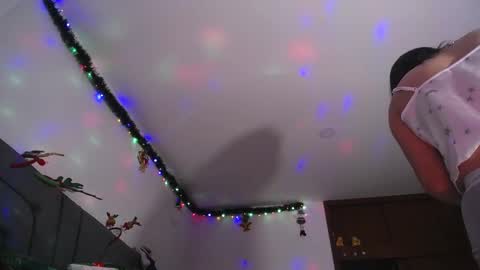 Yiny online show from 12.27.24