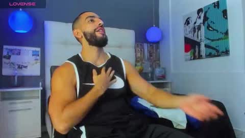 Yiyo online show from 11.13.25