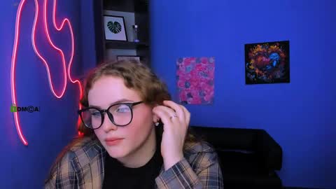 Ylia online show from 04.03.26