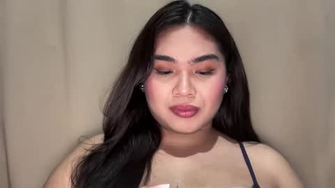 Snapshot of yllanahard chatting on 12.15.24 yllana love online show from 12.15.24