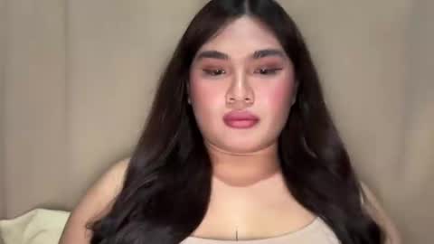 Snapshot of yllanahard chatting on 12.21.24 yllana love online show from 12.21.24