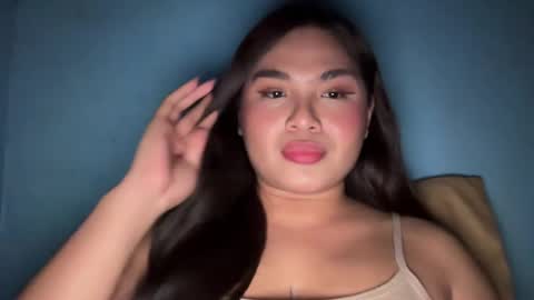 Snapshot of yllanahard chatting on 12.21.24 yllana love online show from 12.21.24