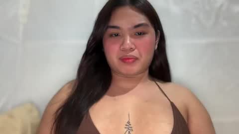 Snapshot of yllanahard chatting on 01.03.25 yllana love online show from 01.03.25