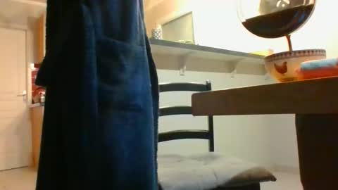 Snapshot of yoannsexmalo chatting on 10.15.25 Yoann online show from 10.15.25