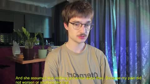 Snapshot of yoga_pizza_420 chatting on 05.17.26 Max online show from 05.17.26