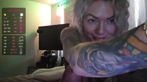 Yogiblondebangme online show from 11.11.25