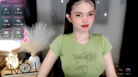 Snapshot of yogirl_abby chatting on 02.11.26 Hi i am Abby i am Filipina Aussie youve ever wanted to meet NOT INTO CHEAP GUY online show from 02.11.26
