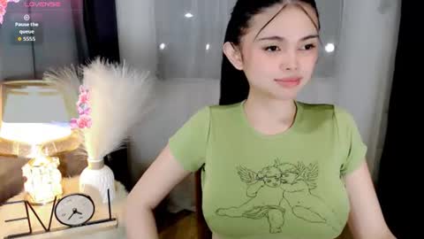 Hi i am Abby i am Filipina Aussie youve ever wanted to meet NOT INTO CHEAP GUY online show from 06.25.26