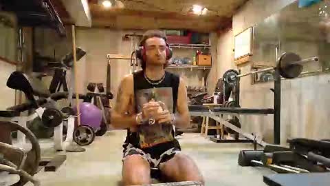 Snapshot of yogurtmaker chatting on 09.30.25 Yogurtmaker online show from 09.30.25