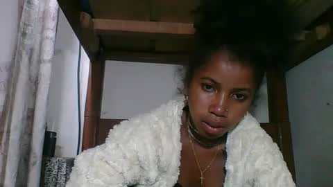 yolandrina05 online show from 02.04.26