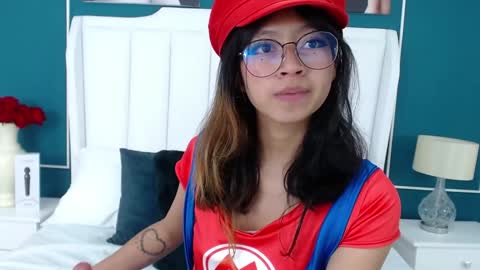 Yommi Winx online show from 01.18.25