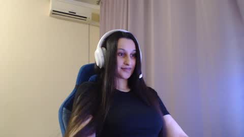 Sophie online show from 04.21.26