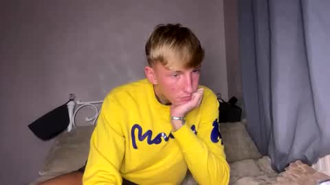 Snapshot of yorkshirelad208 chatting on 01.06.25 Harrison online show from 01.06.25