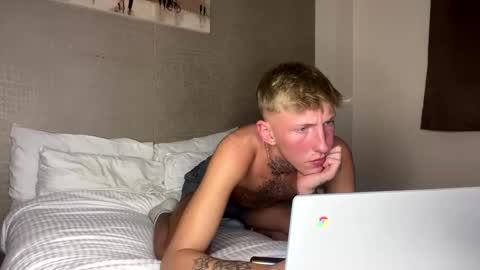 Snapshot of yorkshirelad208 chatting on 01.24.25 Harrison online show from 01.24.25