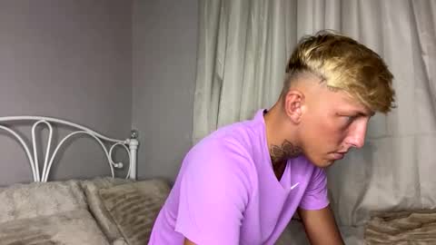 Snapshot of yorkshirelad208 chatting on 11.04.25 Harrison online show from 11.04.25