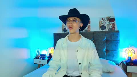 Snapshot of yoshua_smith chatting on 05.03.26 Yoshua Smith online show from 05.03.26