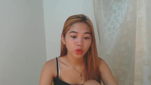 Snapshot of yosufloversweet chatting on 01.06.25 fin online show from 01.06.25