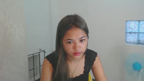 Snapshot of yosufloversweet chatting on 02.06.25 fin online show from 02.06.25