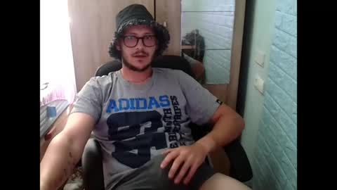 Snapshot of younromki chatting on 06.01.26 A... online show from 06.01.26