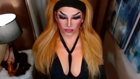 Snapshot of your1truequeen chatting on 02.02.26 QUEEN MADISON online show from 02.02.26